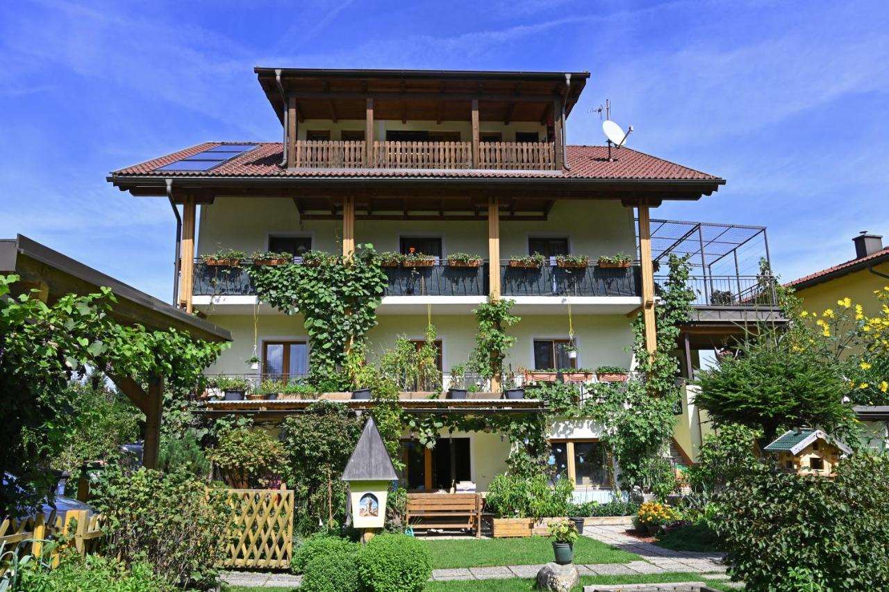 Appartement Mittagskogel Velden am Woerthersee Luaran gambar